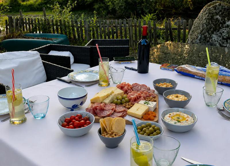 Golden Hour Apéritif