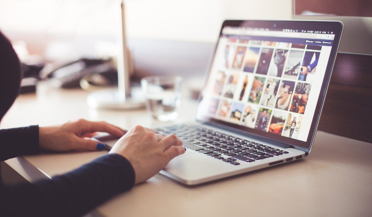 Empreendedora anuncia produtos em rede social