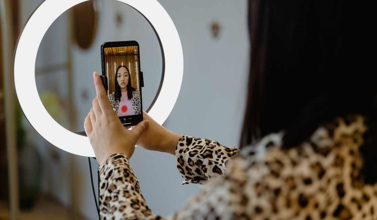 como ganhar dinheiro no TikTok como comerciante