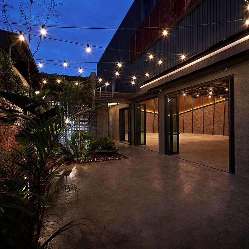 Metal Studio Outdoor - Event Space Rental