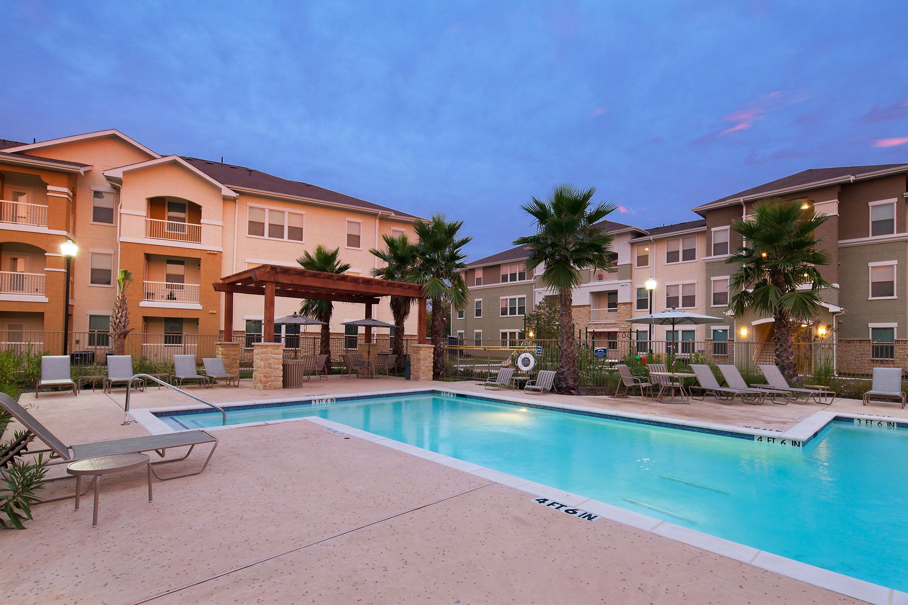 Azure Pointe 5 of 11