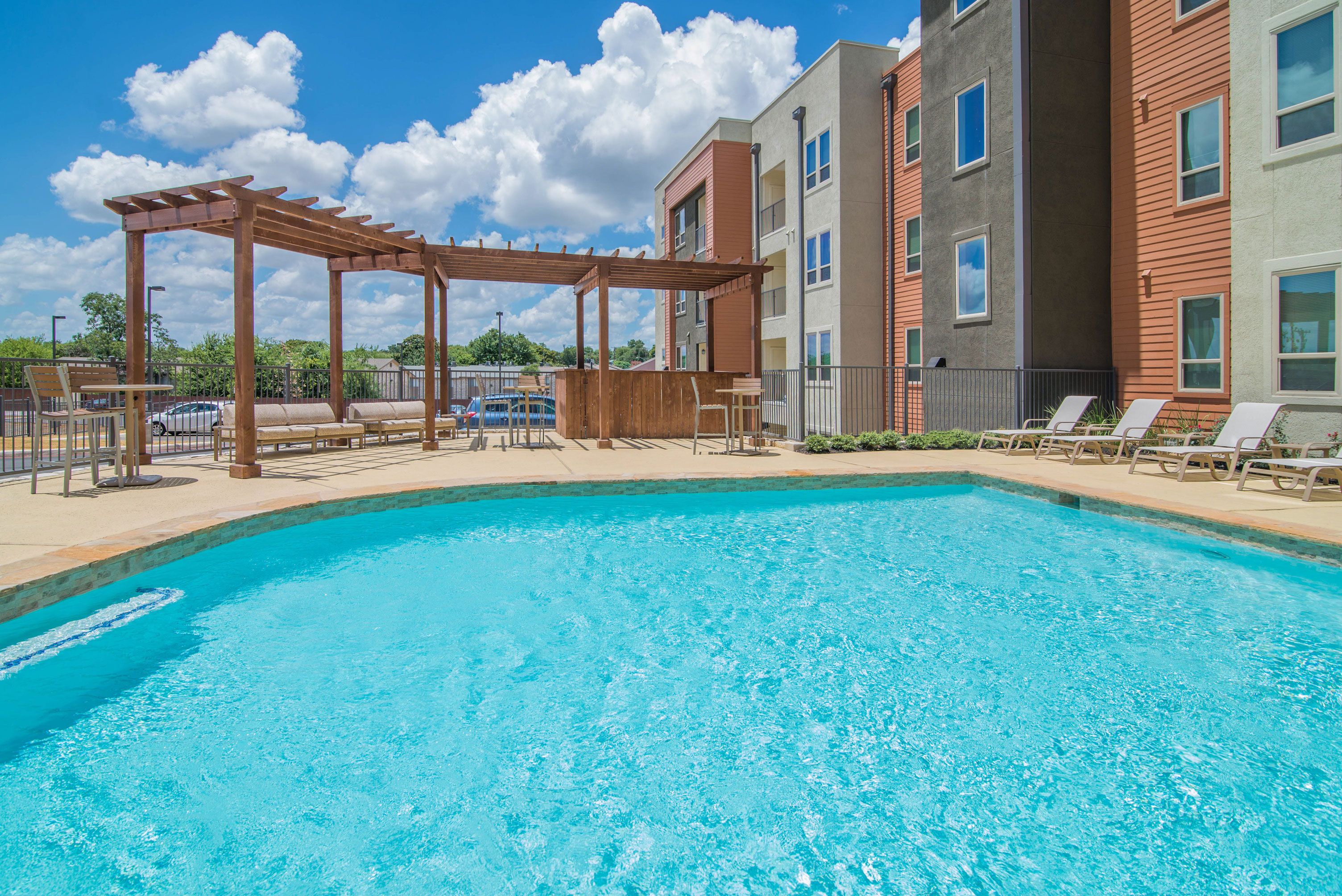 Balcones Lofts 3 of 8