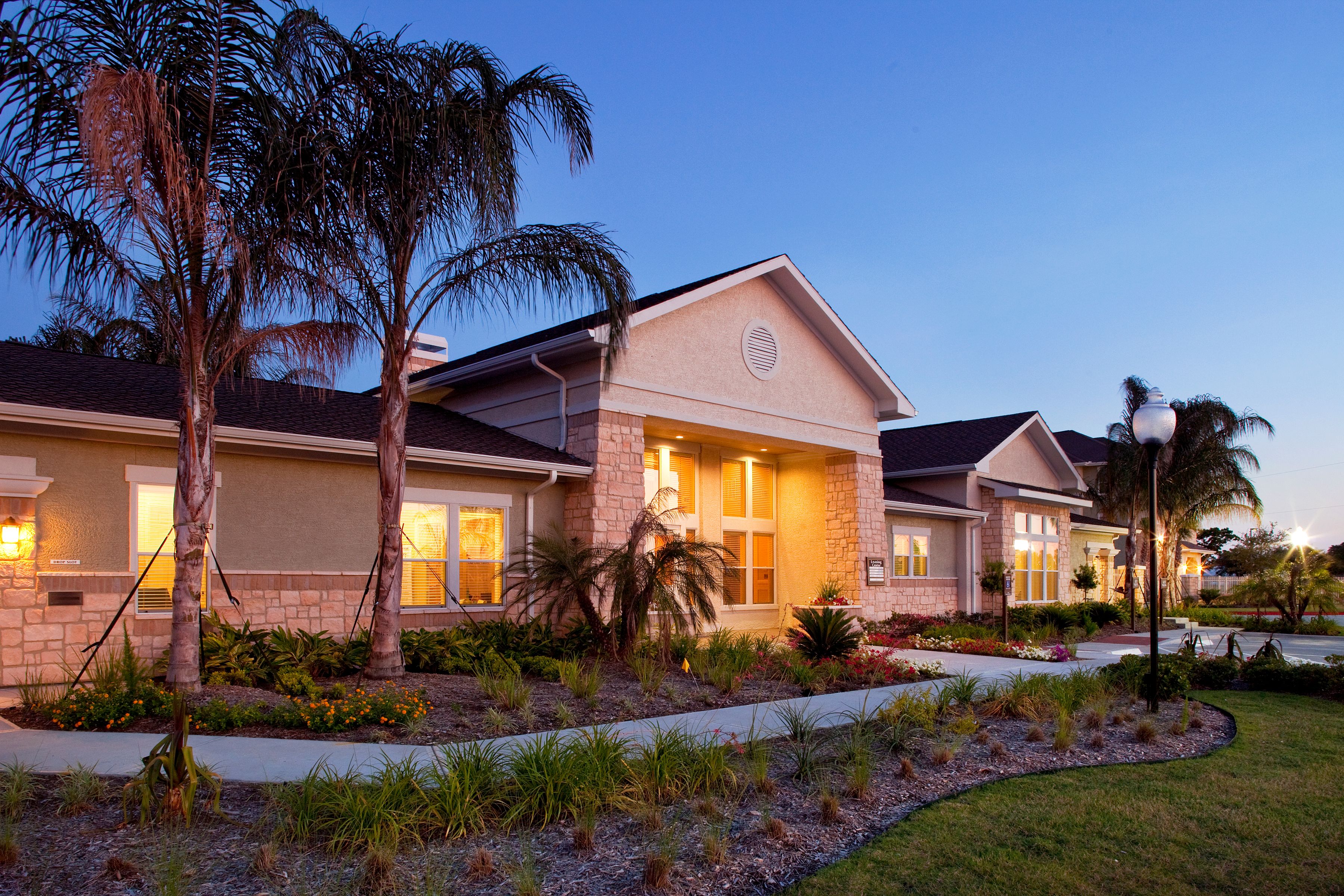 Azure Pointe 9 of 11