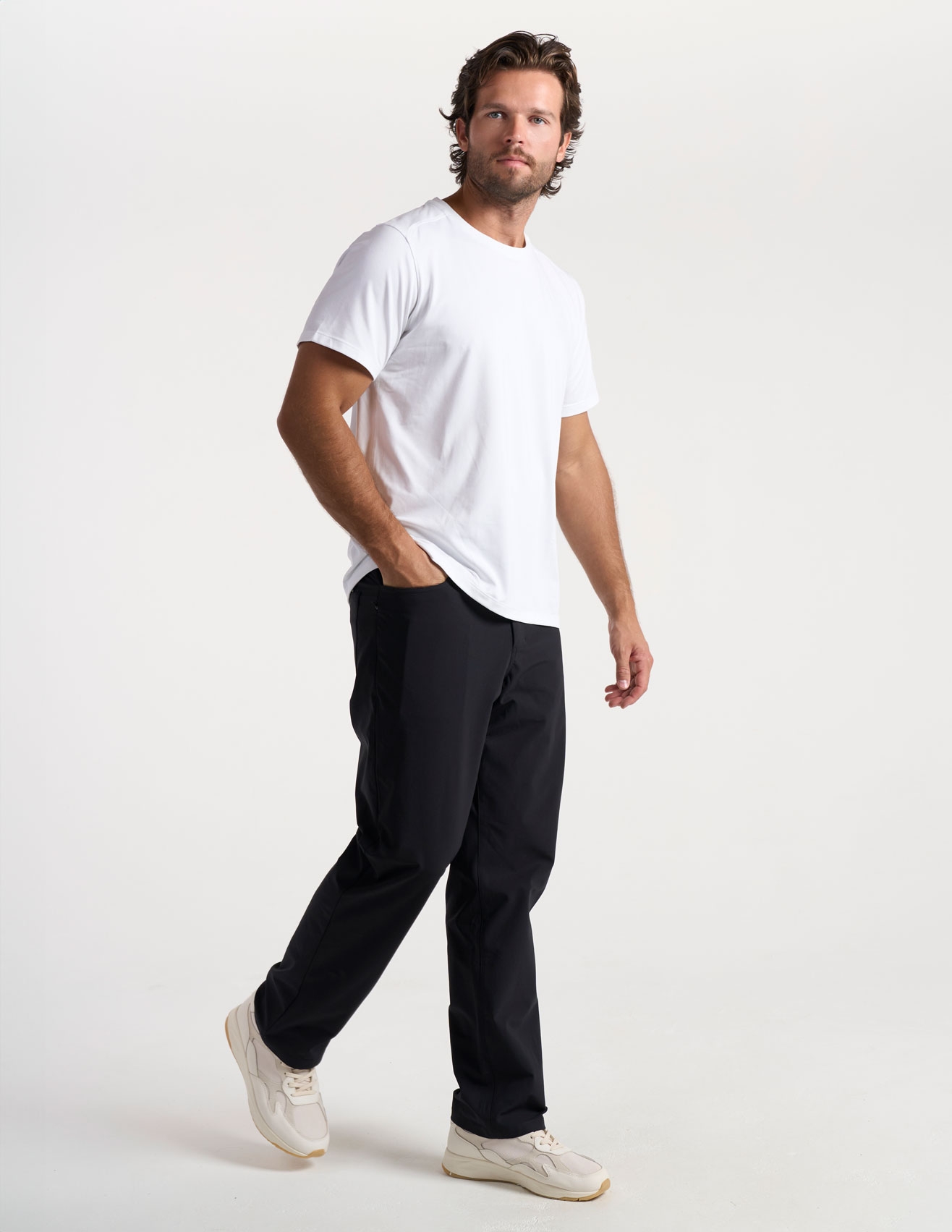 5-Pocket Tech Pants - Black - Relaxed Fit