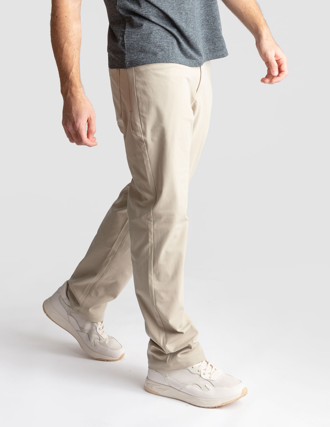 5-Pocket Tech Pants - Khaki - Relaxed Fit