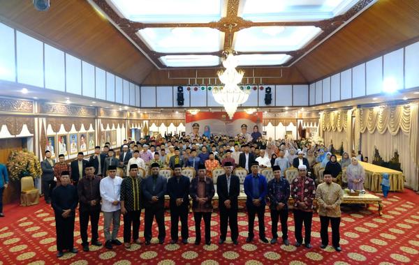 Dihadapan Ratusan Alumni Gontor Wagub Sani Puji Peran Alumni Sebagai Ujung Tombak Pendidikan Islam Jambi