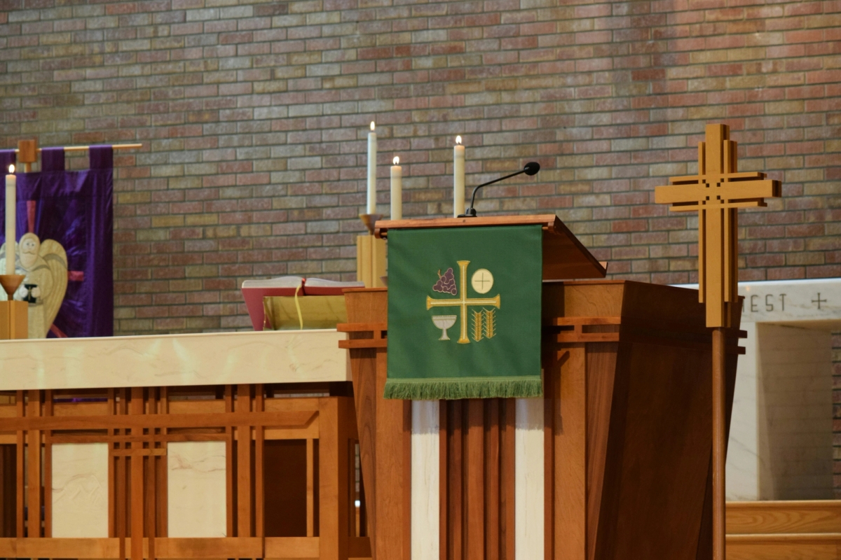 Høymessens liturgi – et levende møte