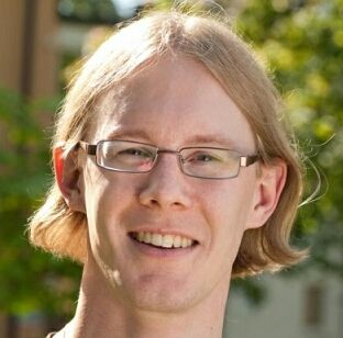 Bilde av forfatteren Olof Edsinger