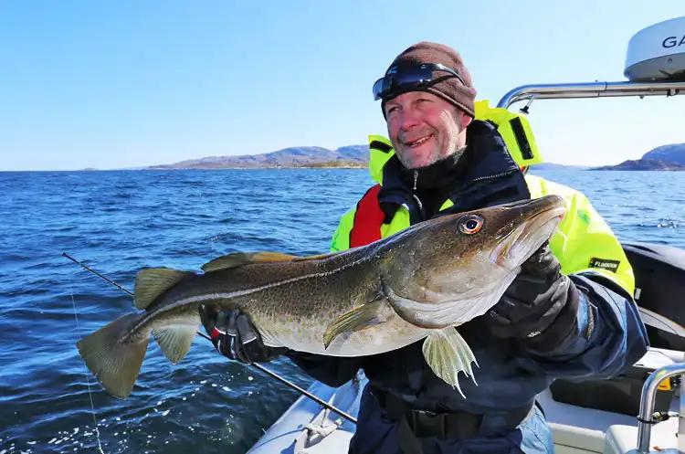 Fisketur og overnatting i gammehytte