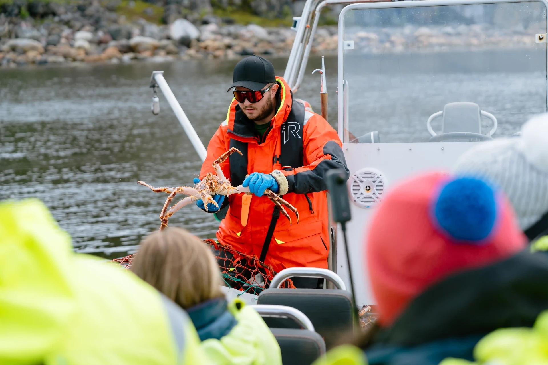 Spar 10 % og opplev det beste av arktisk sommer med en unik fisketur.