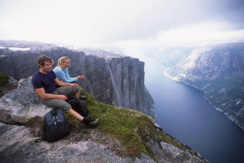 Early Bird-tilbud på overfart med bil fra Hirtshals til Stavanger inkl. Airseats