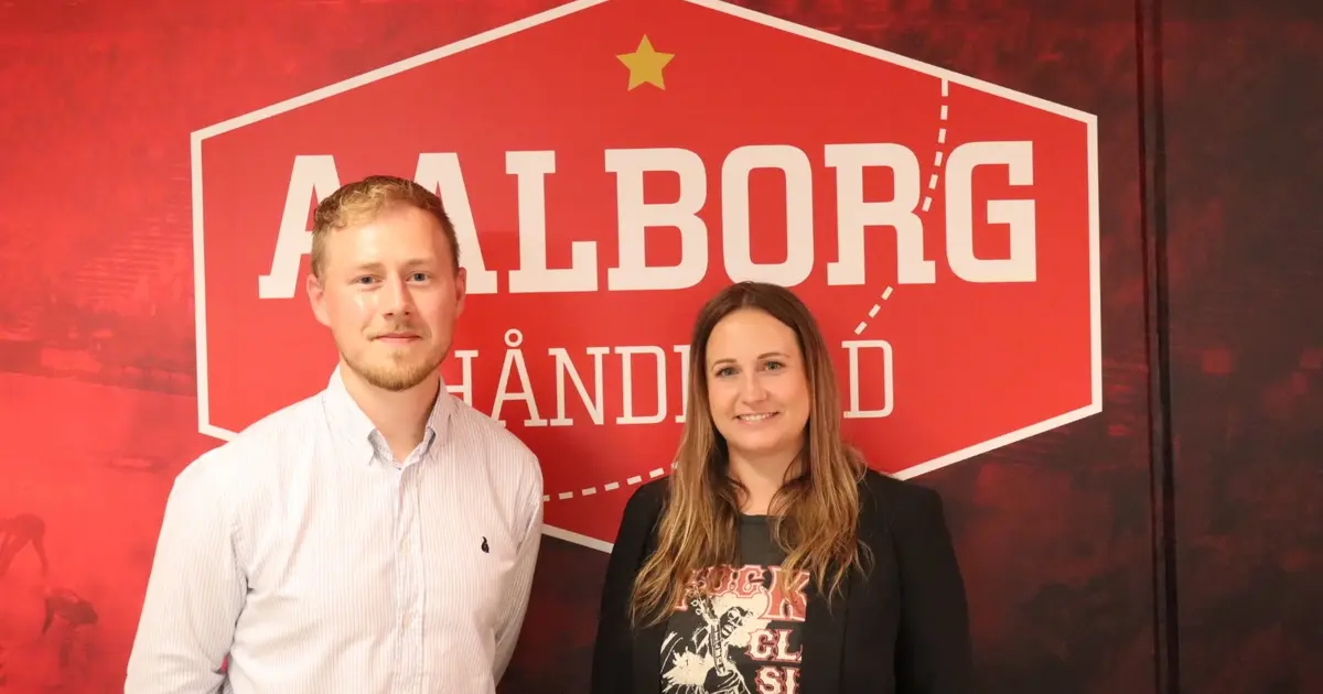 Fjord Line legt am Kai bei Aalborg Handball an