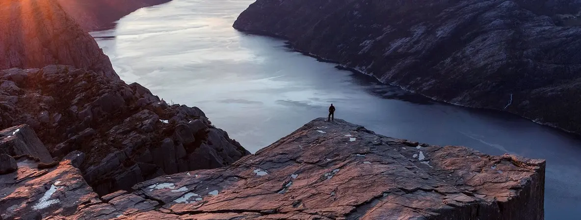 2-day mini-cruise including bus to Preikestolen