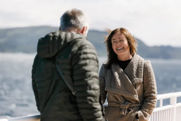 Par på dækket af cruisefærgerne