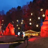 Lysdekorasjoner i skulpturparken