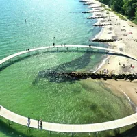 Den uendelige bro utenfor Aarhus. Foto: Fjord Line