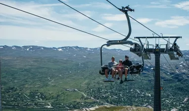 Take the chairlift to the top of Nos