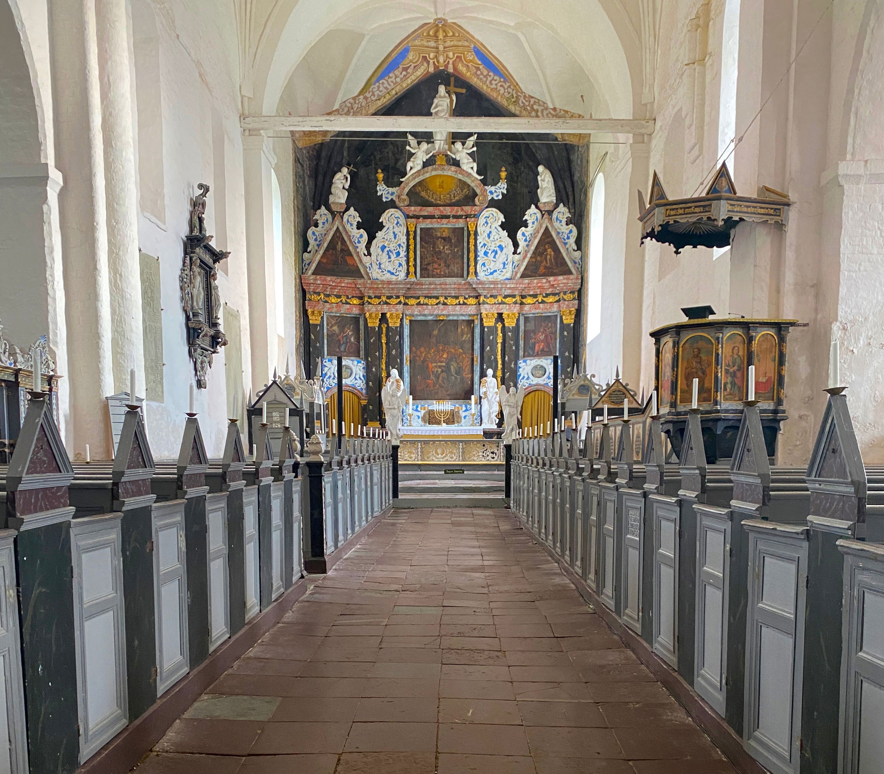 Klosteret har en egen katedral. Foto: Fjord Line