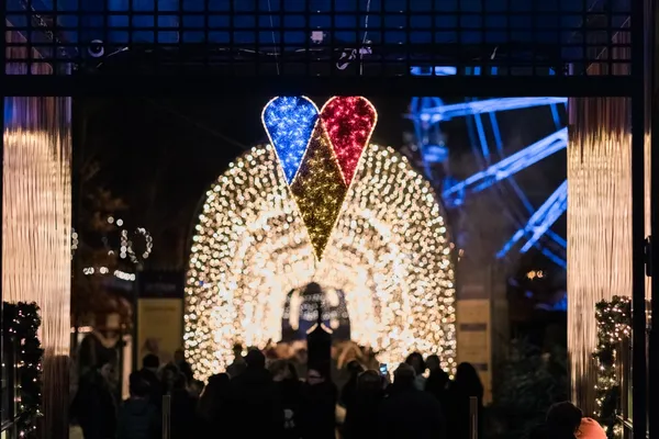 Julemarkedet er en fantastisk og fortryllende opplevelse for store og små. Foto: Tivoli Friheden