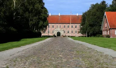 Voegaard Slot - massiv kulturhistorie