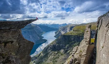 Vandretur til Trolltunga