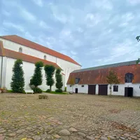 Borggården er et imponerende skue. Foto: Fjord Line