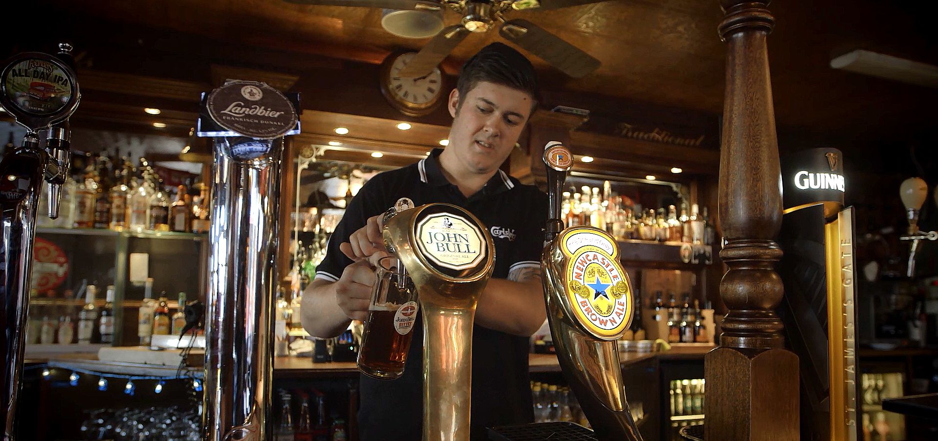 Ekte pubstemning: Aalborg er et mekka for barelskere. Foto: Visit Denmark