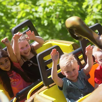 Barn tar karusell i BonBon-Land