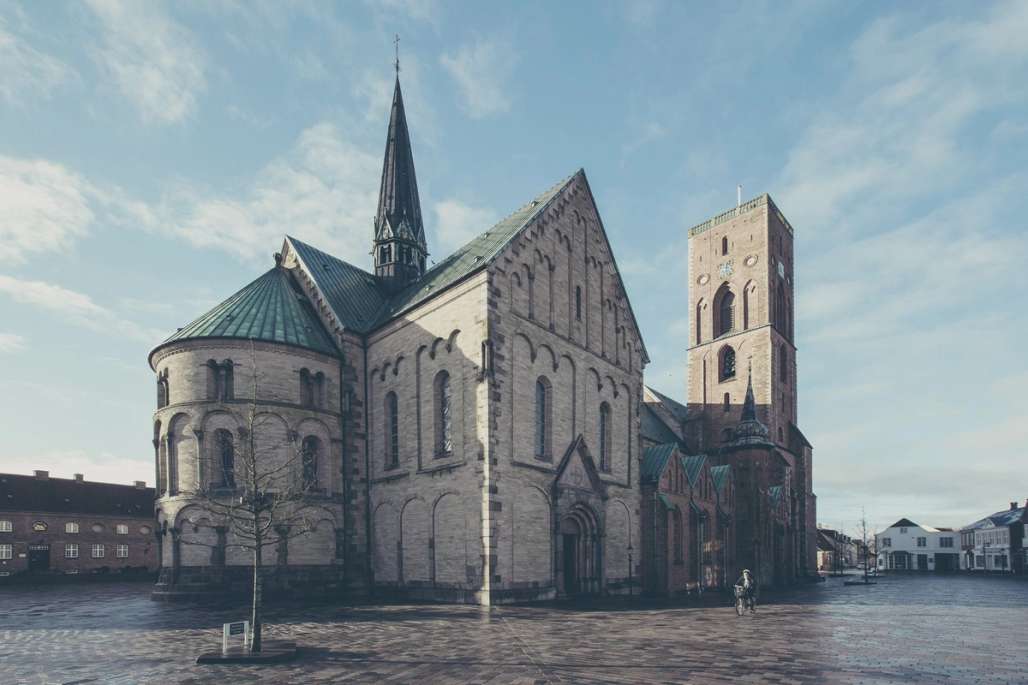 Foto av katedralen i Ribe. 