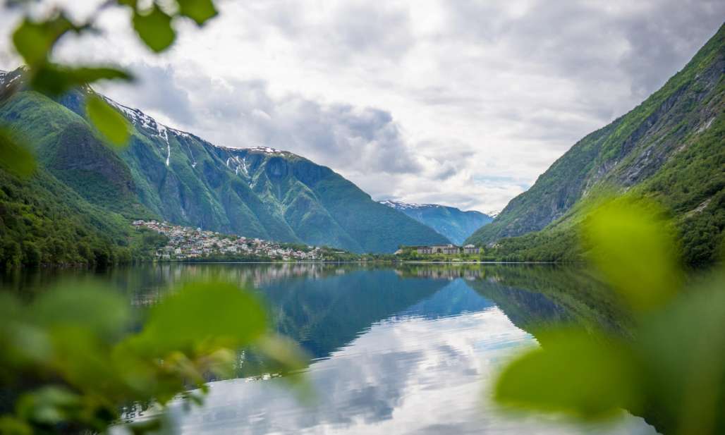 Norwegens längster und tiefster Fjord