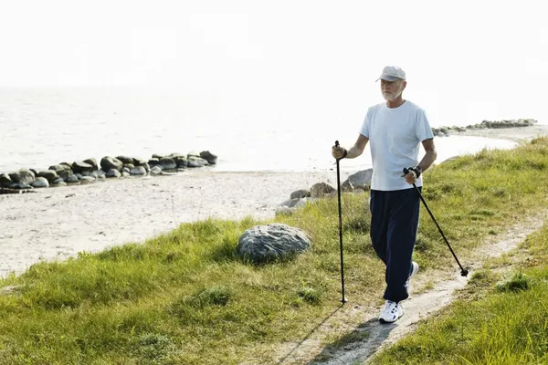 Eksotisk. Å vandre blant sanddynene vest på Jylland er ikke spesielt krevende, men en helt fantastisk opplevelsen. Foto: Visit Denmark