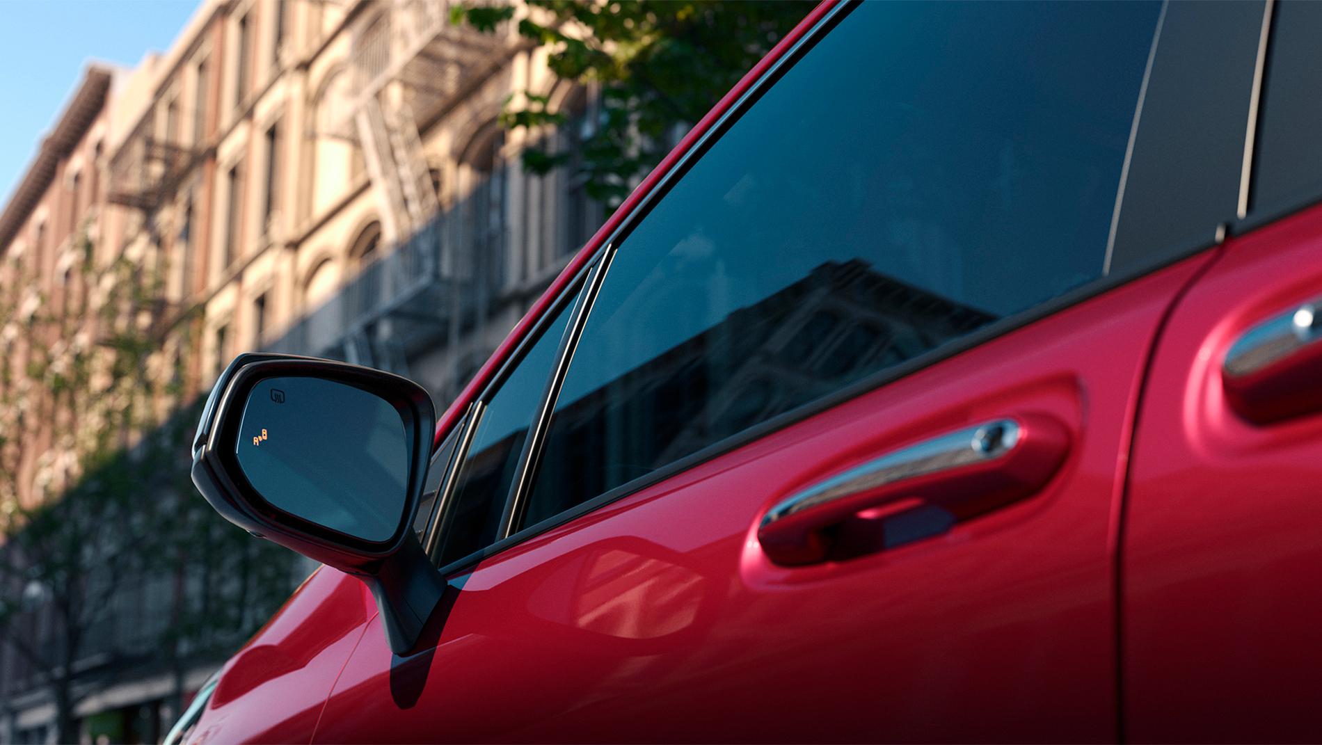Toyota Sienna Blind Spot Monitor With Rear Cross-Traffic Alert