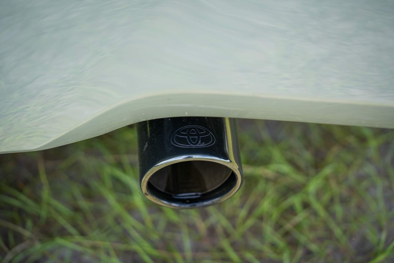 Toyota Tundra XP with black Xseries exhaust tip