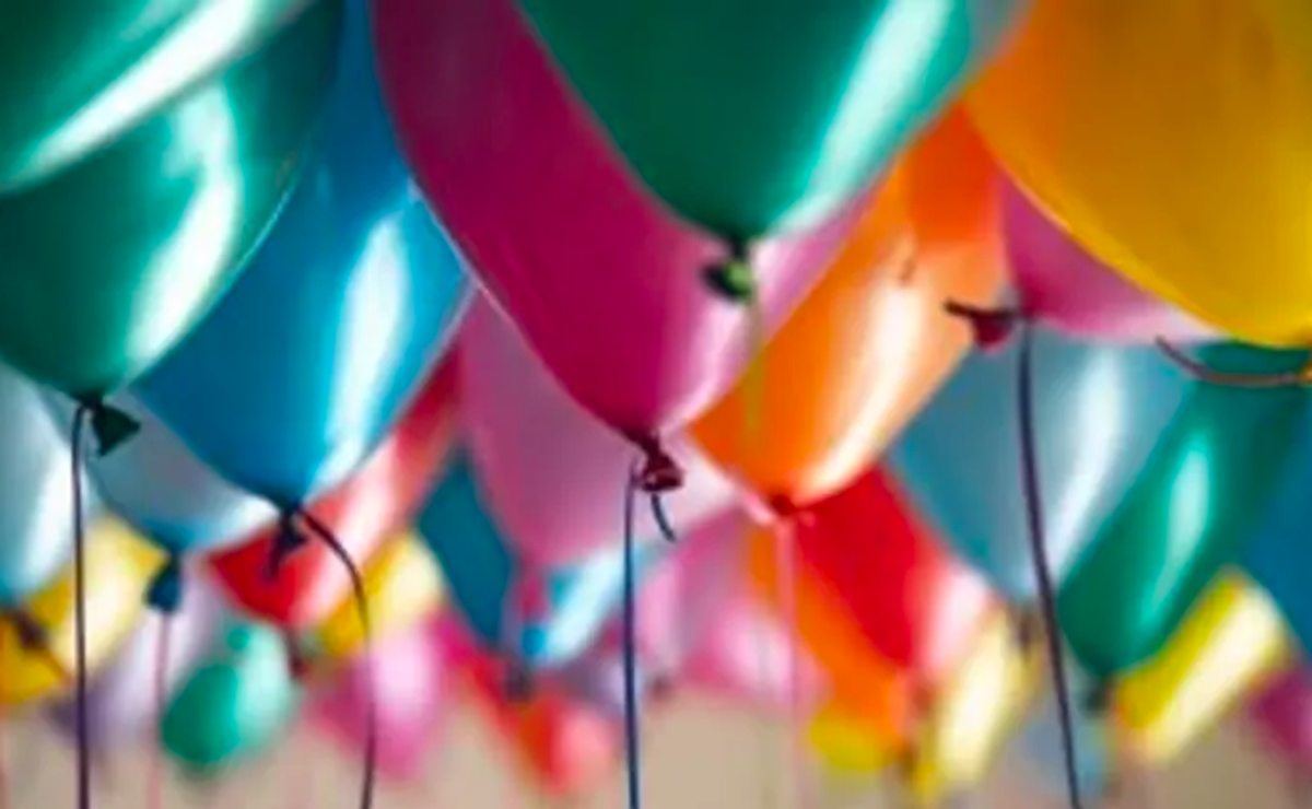 Cover Image for React Floating Balloons 🎈💥