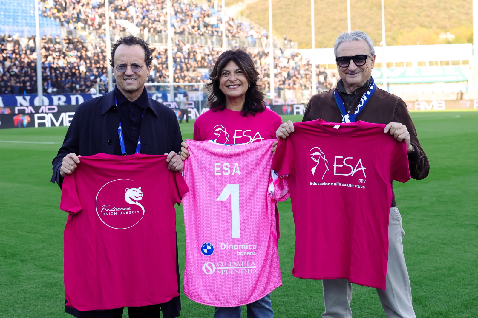 La presidente di ESA Nini Ferrari con il presidente di Union Brescia Giuseppe Pasini e il presidente di Fondazione Union Brescia Giovanni Olivini