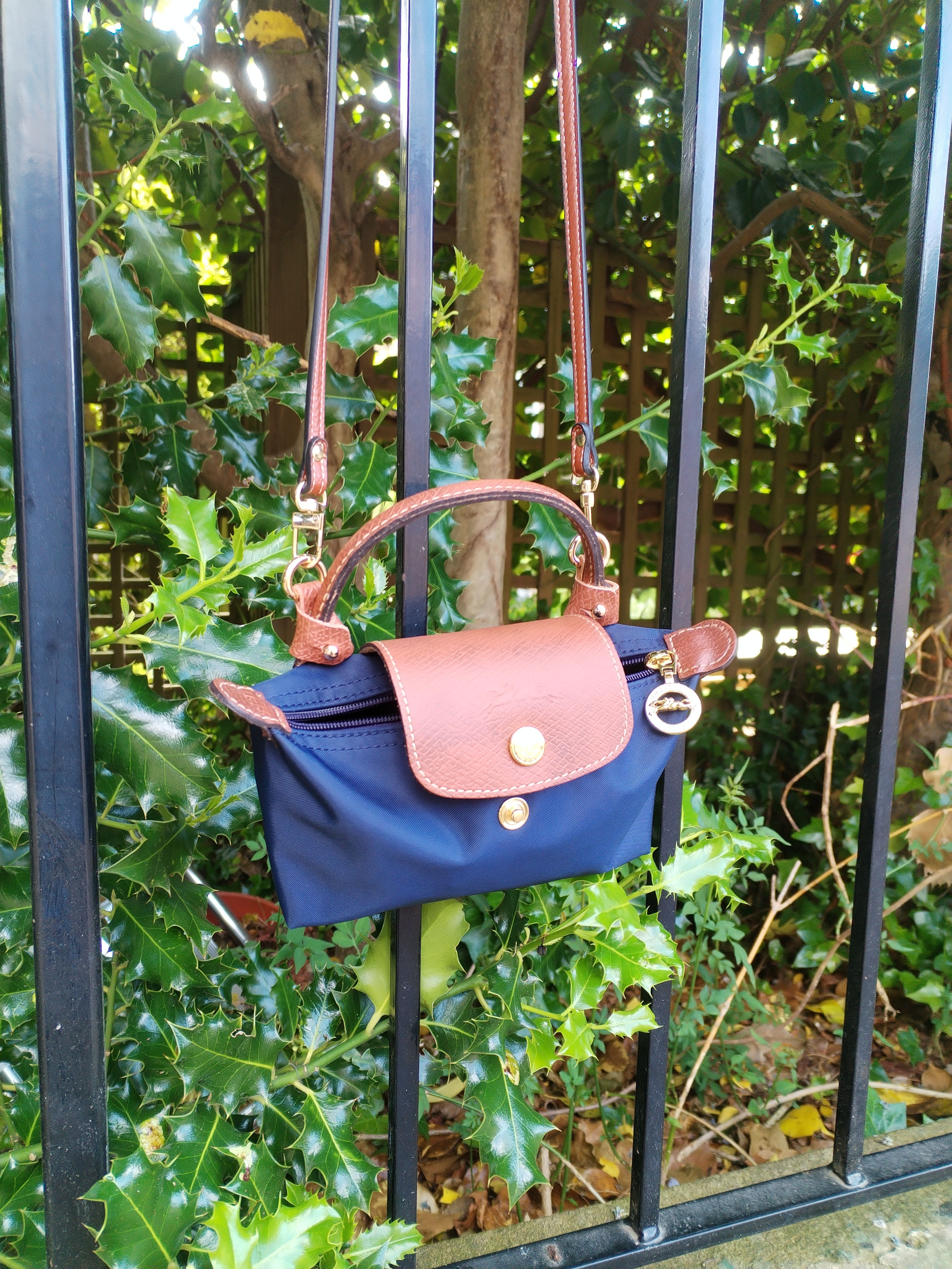 Pouch with handle conversion kit  6