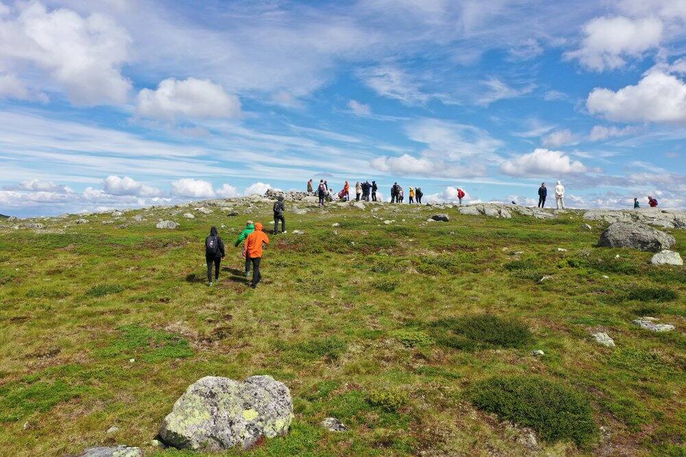 Walking in the mountains above Nøsen