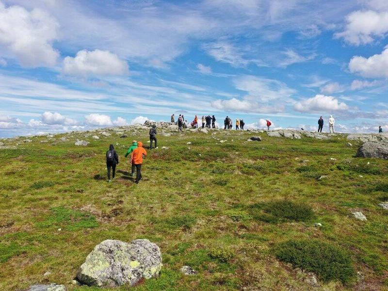 Walking in the mountains above Nøsen