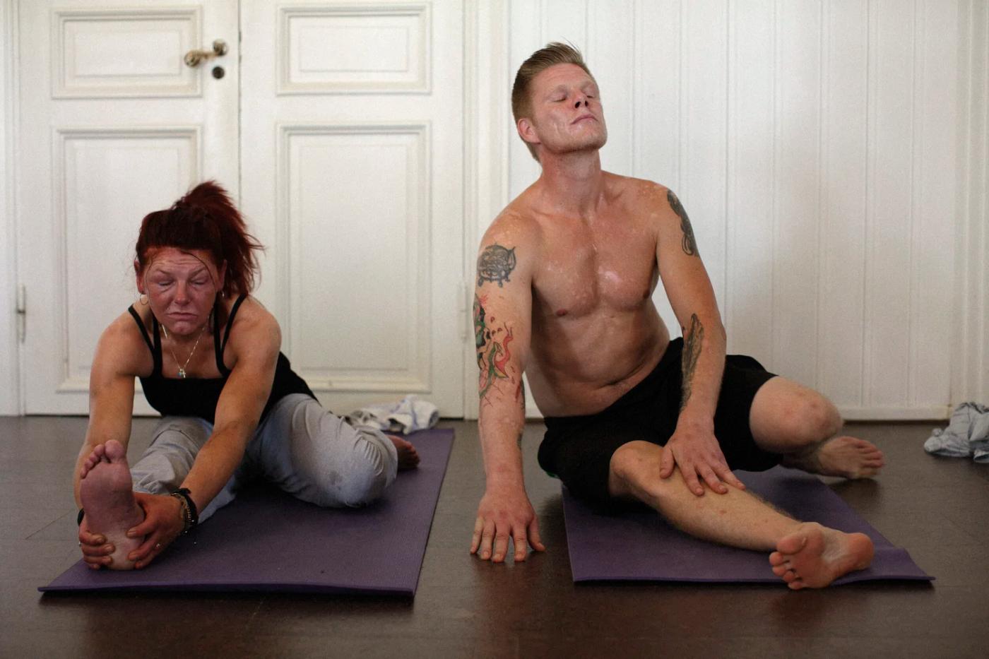 Siv and Nicolai at Puro Yoga