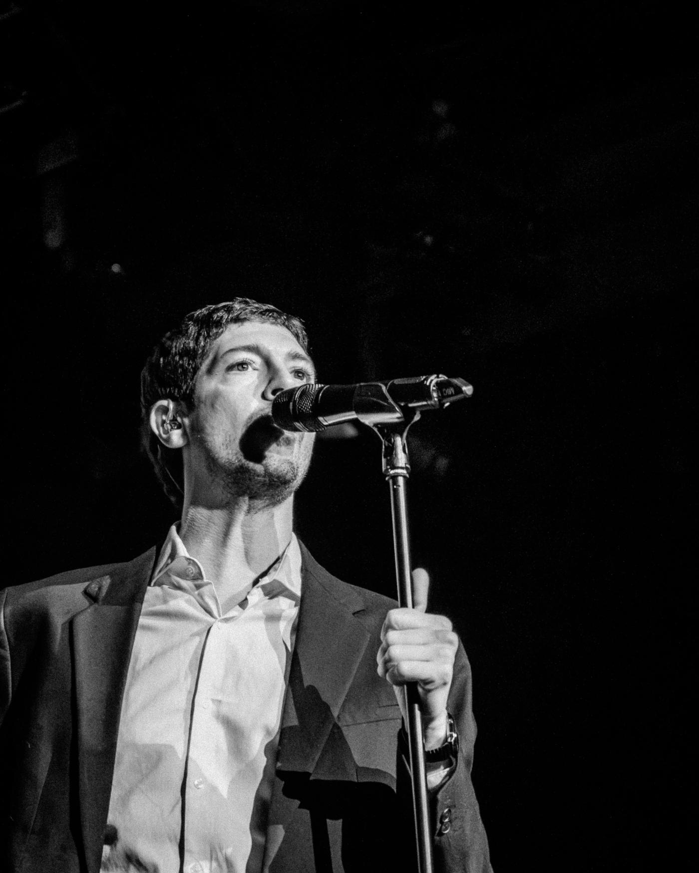 Cantante Julián Kartún