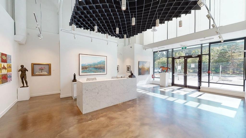 Loch Gallery