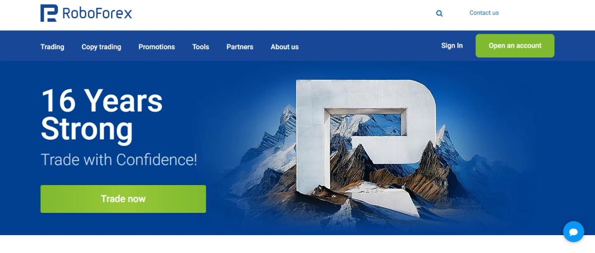 Página principal de RoboForex con tipos de cuenta y depósito mínimo de 10 dólares