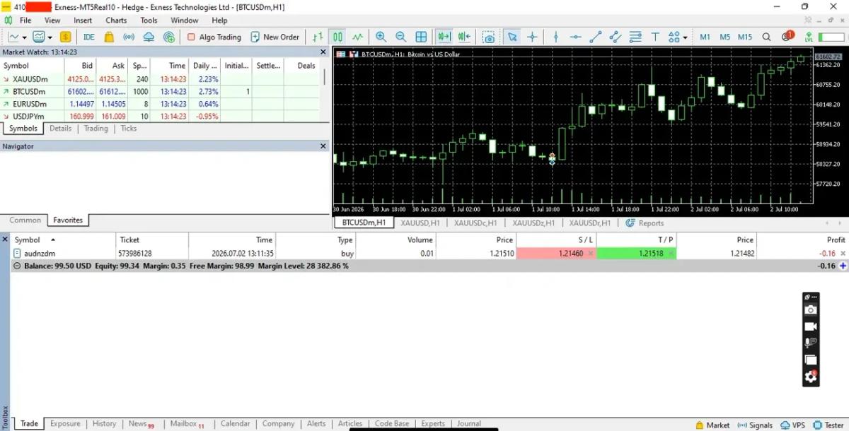 MetaTrader 5 Market Watch on a real Exness account showing an 8-point (0.8-pip) EUR/USD spread