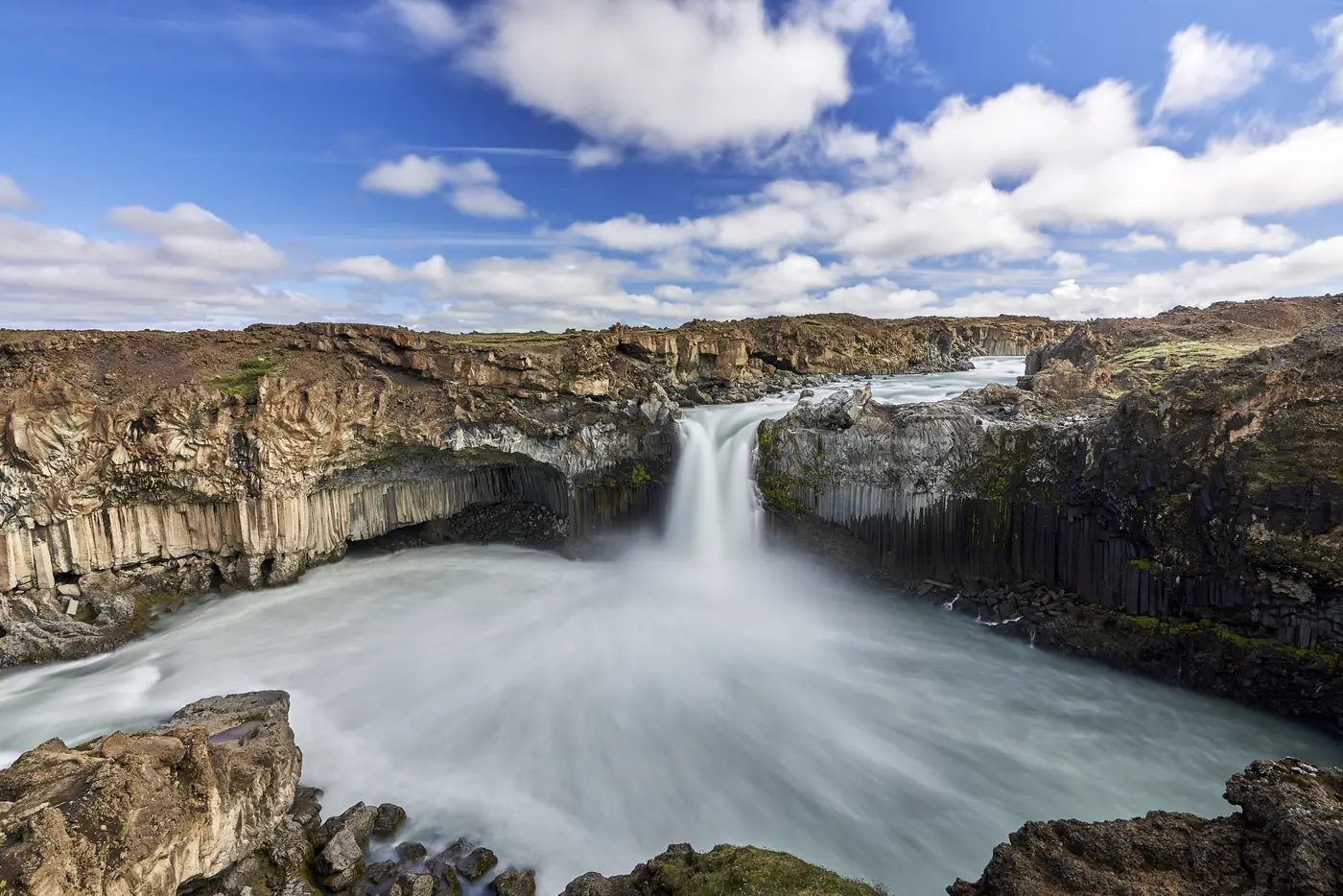 Der Goðafoss in weichem Licht