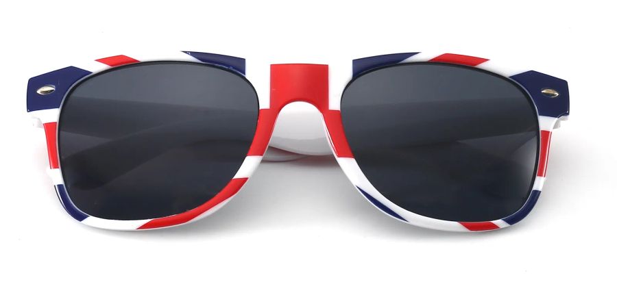 Front frame and lens detail on flag sunglasses DM-584