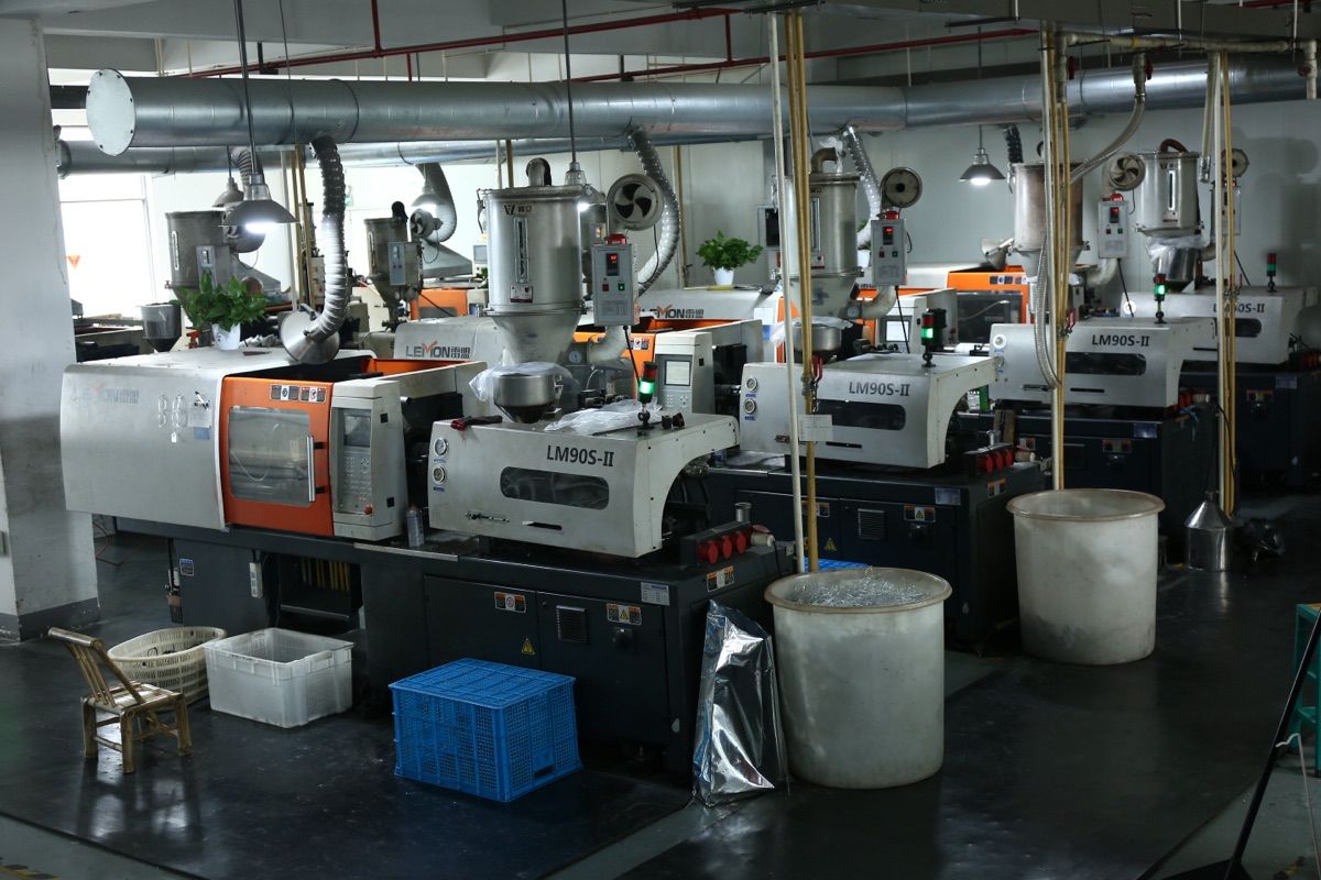 Injection molding equipment used for sunglasses frame production