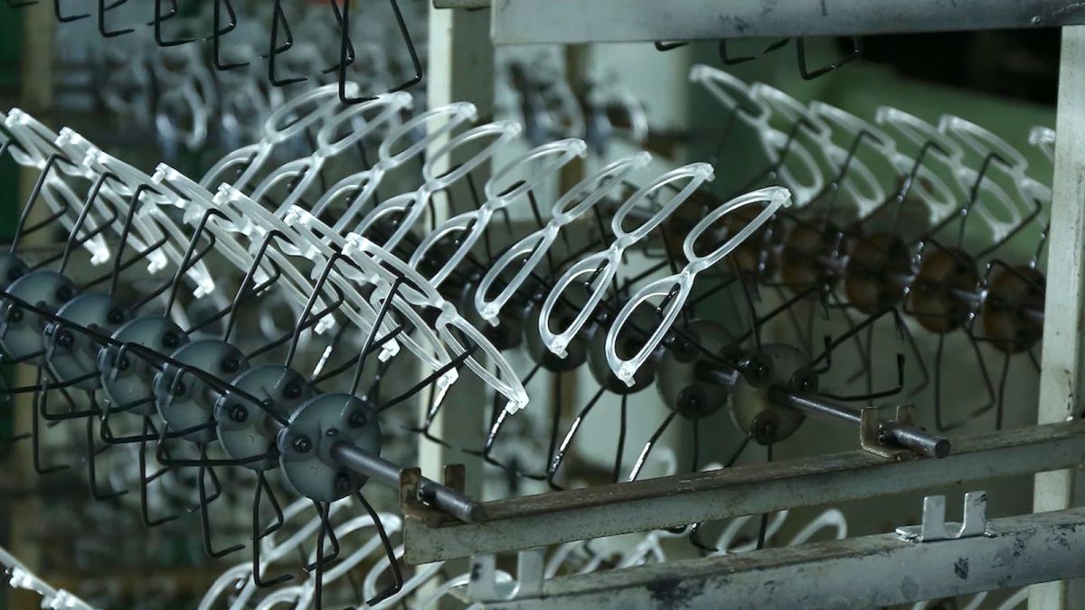 Ready-stock sunglasses frames organized for selection