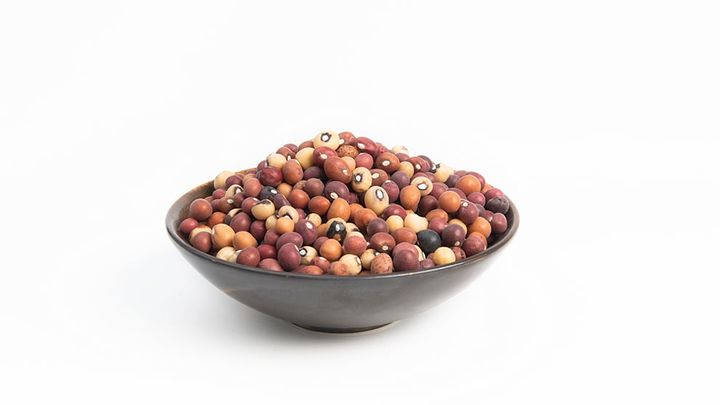 A bowl of beans