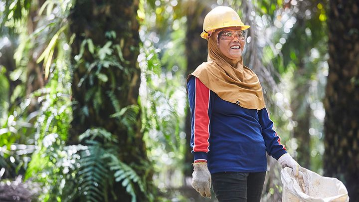 Palm oil woman farmers