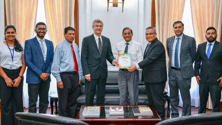 Unilever and UNDP Delivering PPP Policy Paper to President's Secretary